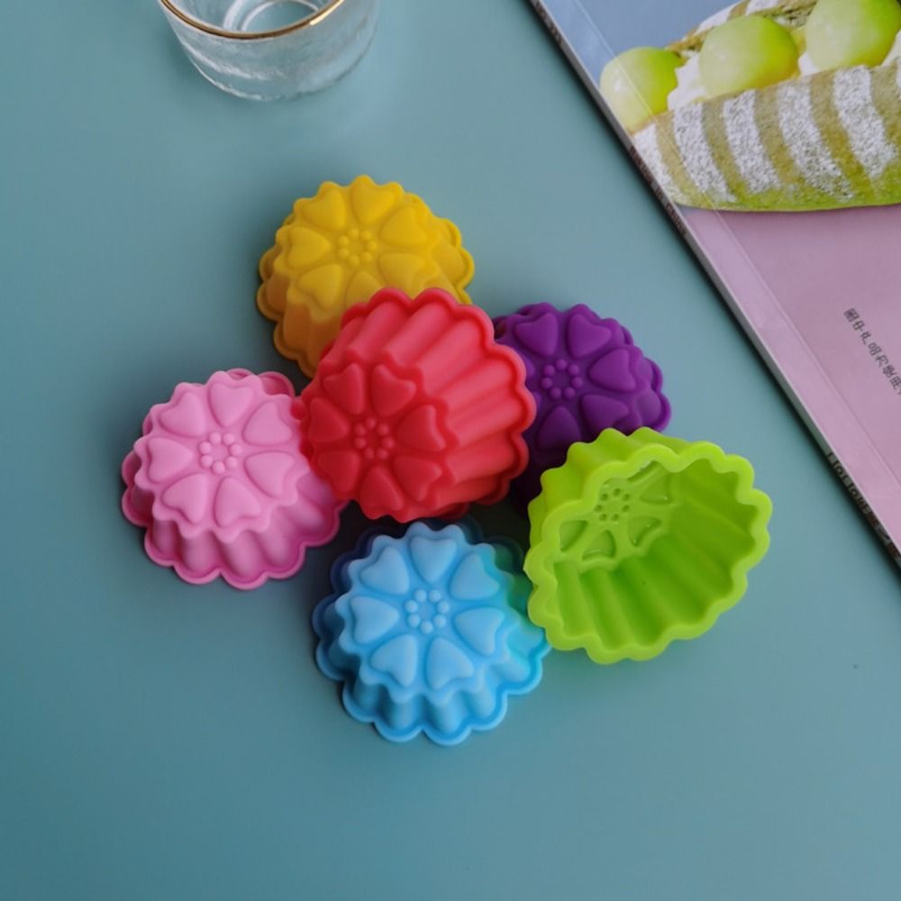 Soap Making Tools - Cute 5cm Flower Silicone Cake Mold