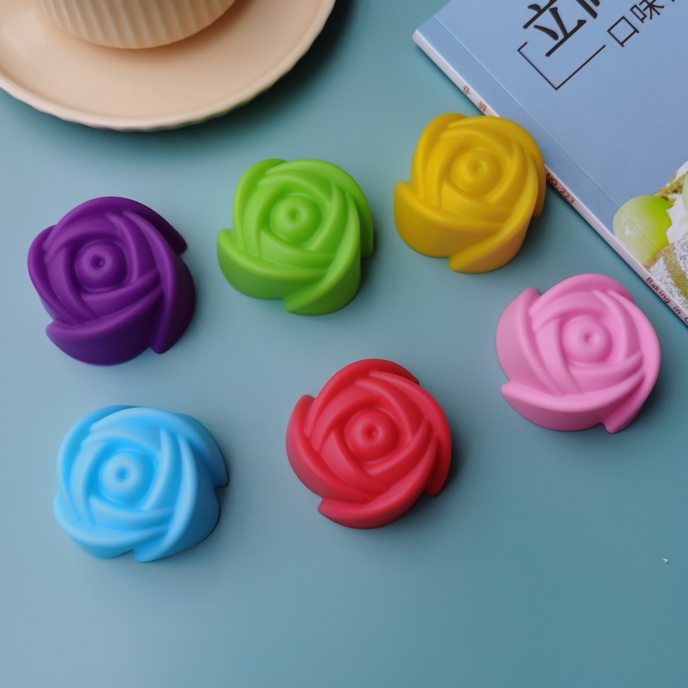 Cute 5cm Flower Silicone Cake  - Soap Making Tools recension och pris
